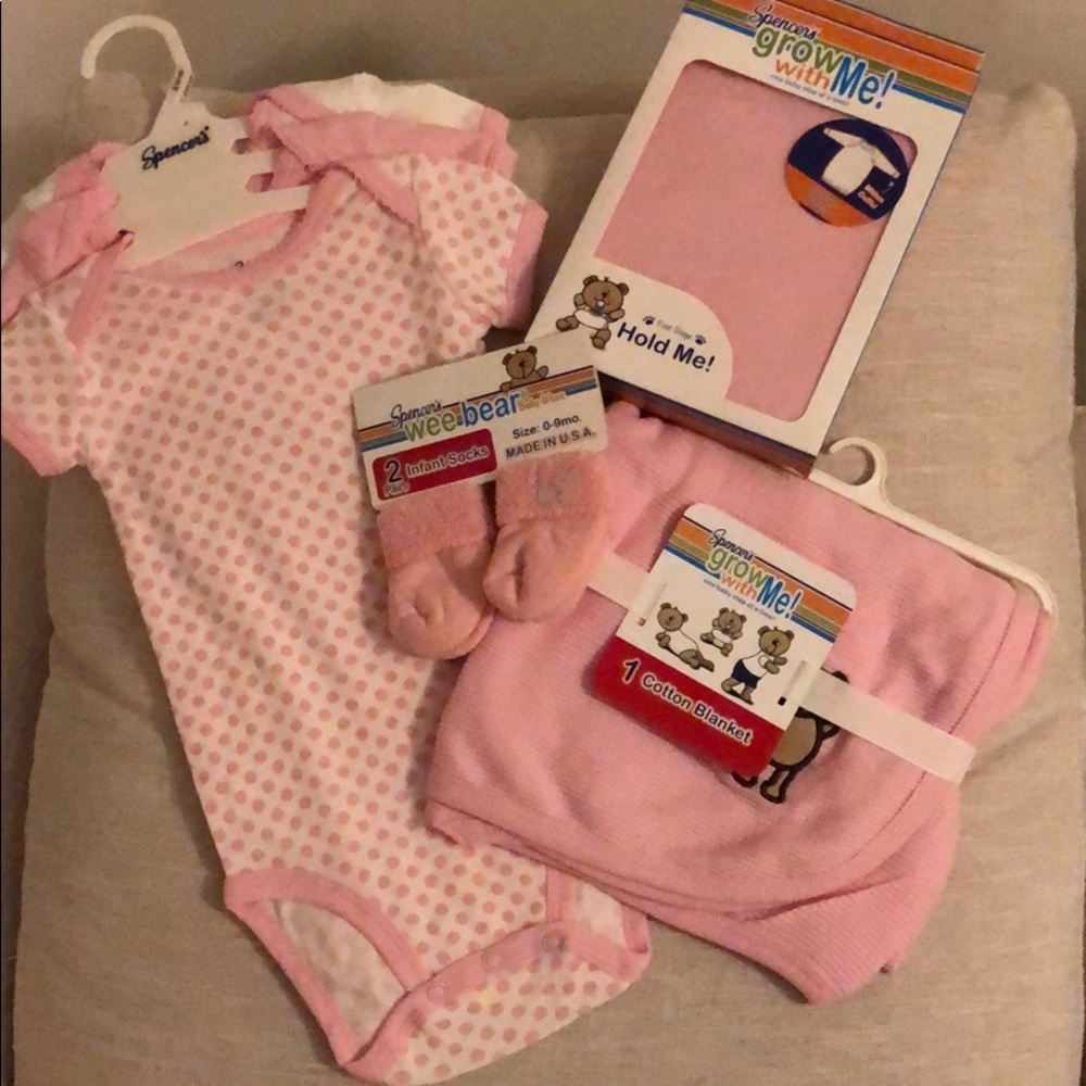 4 piece baby shower gift